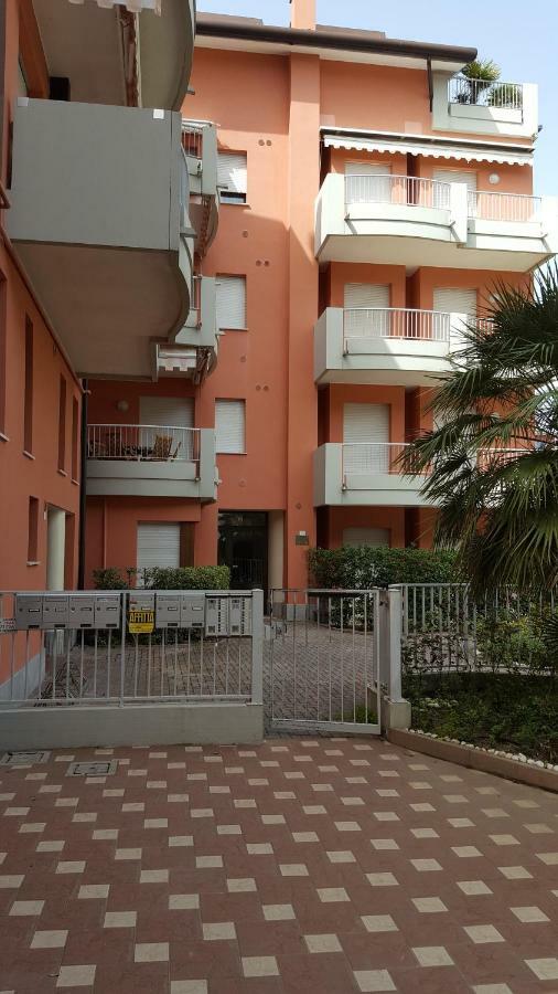 Residence Ipanema - Walterigato Apartments Solo Per Famiglie Lido di Jesolo Kültér fotó